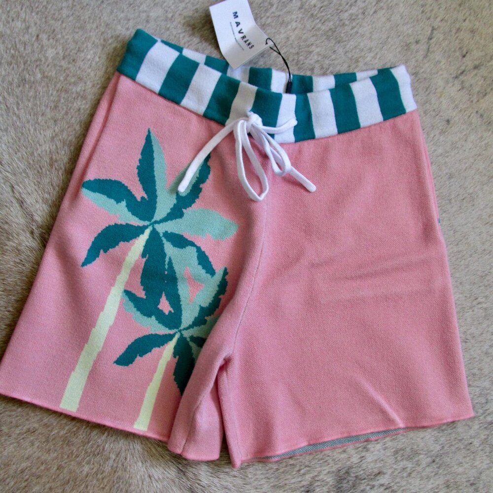 NWT- Mavrans- Beverly Hills Knit short